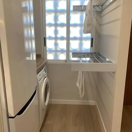 Renovado Cerca De La Playa *
